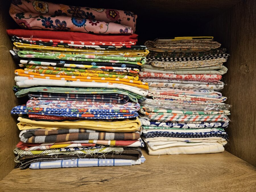 kodu, kapp, kangad, riided, käsitöö, õmblemine