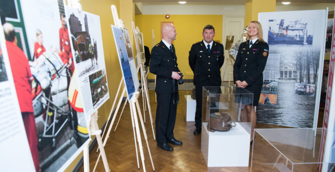 Päästeameti näituse Päästeamet 25 avamine -erik peinar riigikogu fotoarhiiv