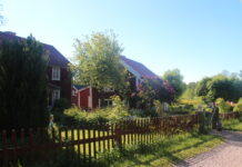 Rootsis pandi müüki Astrid Lindgreni Bullerby lastest tuntud maja + FOTOD!