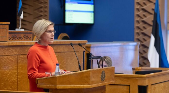 Eesti: Õiguskantsler taotleb riigikohtult mootorsõiduki registreerimistasu sätete kehtetuks tunnistamist Ülle Madise: Liiklusseadus on põhiseadusega vastuolus