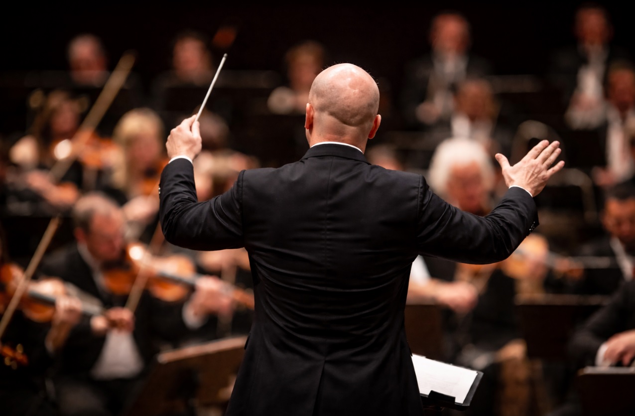 NordenBladet – Paavo Järvi valiti Londoni Filharmooniaorkestri uueks peadirigendiks ja loomenõukogu liikmeks alates 2028/29 hooajast. Ta võtab ameti üle Edward 