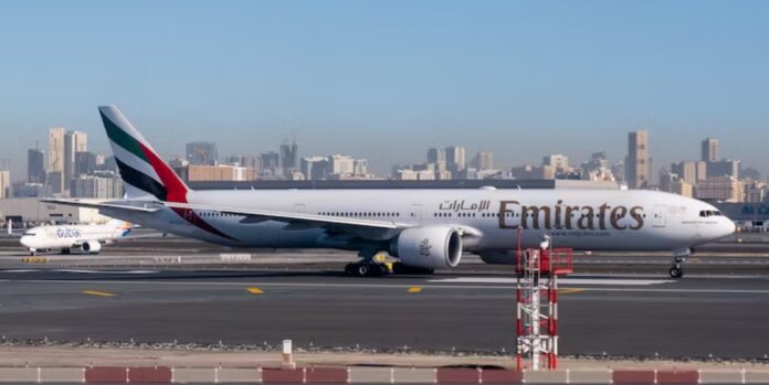 dubai airport unsplash