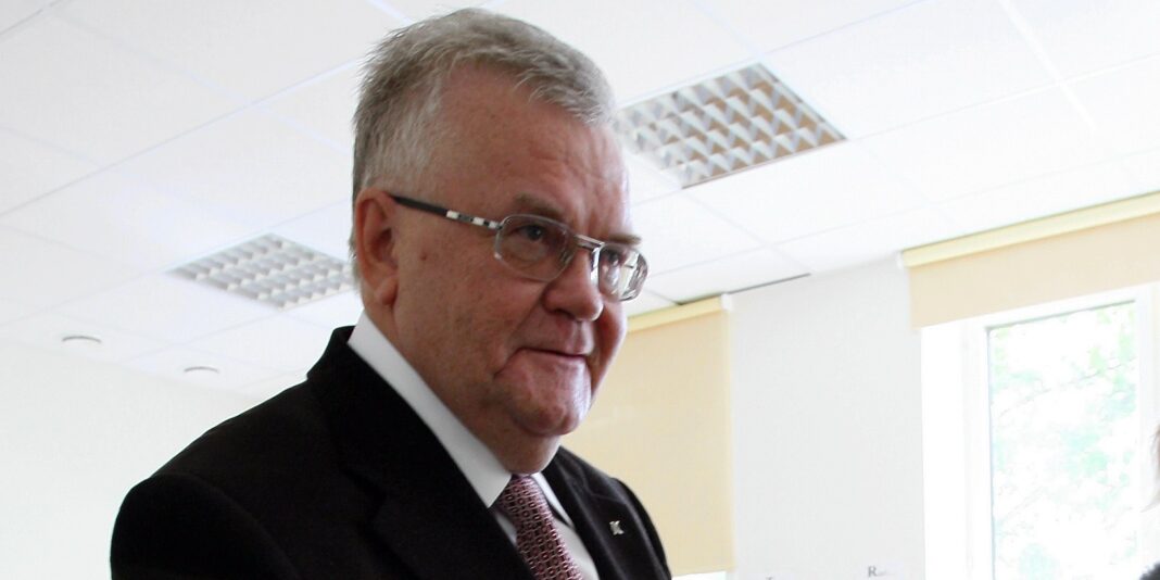 edgar savisaar LIIS TREIMANN
