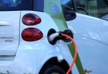 Soomes peab 10 aasta pärast olema iga neljas auto elektriauto – autoettevõtja peab seda utoopiaks, näiteks Lapimaale pole mõtet elektriautoga minna