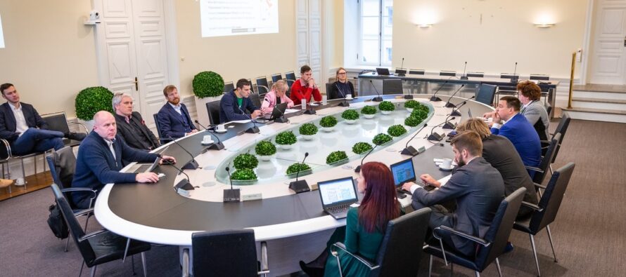 Ratas idufirmade ümarlaual: Eesti peab olema riik, kuhu välistalendid soovivad tulla