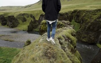 Island: Island piirab massiturismi, Fjadrárgljúfuri kanjon on kuni juunikuuni turistidele suletud