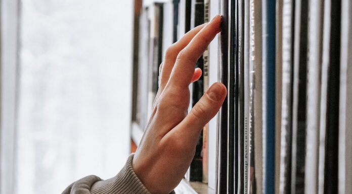 Eesti: Tänasest saab taas laenutada rahvusraamatukogu raamatuid Rahvusraamatukogu laenutus