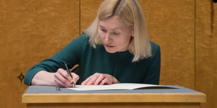 riina sikkut riigikogu fotoarhiiv