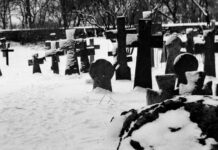 Soome: Helsingis valmistutakse surnute paigutamiseks konteineritesse