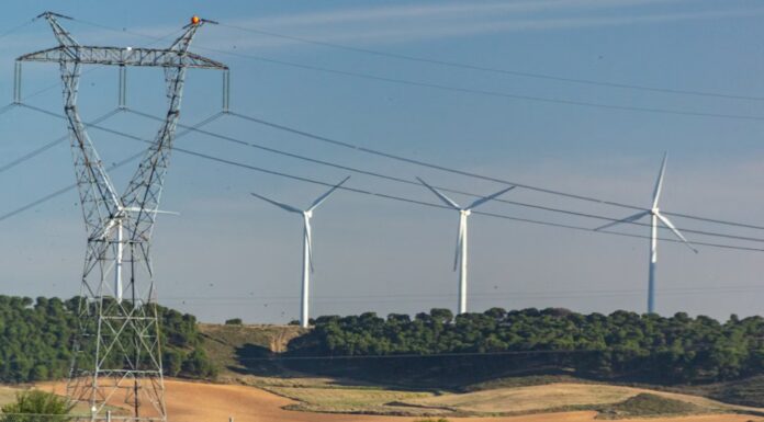 Utilitas ühendas Valga ja Valka kaugkütted: Euroopa esimene piiriülene soojusühendus Utilitas on Eesti suurim kaugkütte- ja taastuvenergiaettevõte, mis varustab sooja eeskätt suuremates linnades ning käitab mitut koostootmisjaama (soojus ja elekter)