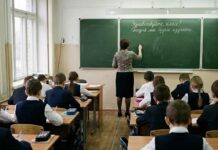 Umbkeelsed vene koolid Eestis - õpilased ei oska eesti keelt