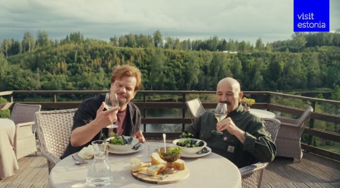 Visit Estonia suur reklaamkampaania Ismo Leikolaga tahab Soome turistid tagasi Eestisse tuua Ismo Leikola ja Tamer Kattan Visit Estonia kampaaniavideos