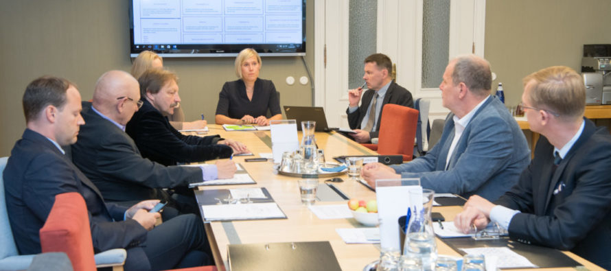 Õiguskantsler Ülle Madise andis põhiseaduskomisjoni istungil oma tegevuse aastaülevaate