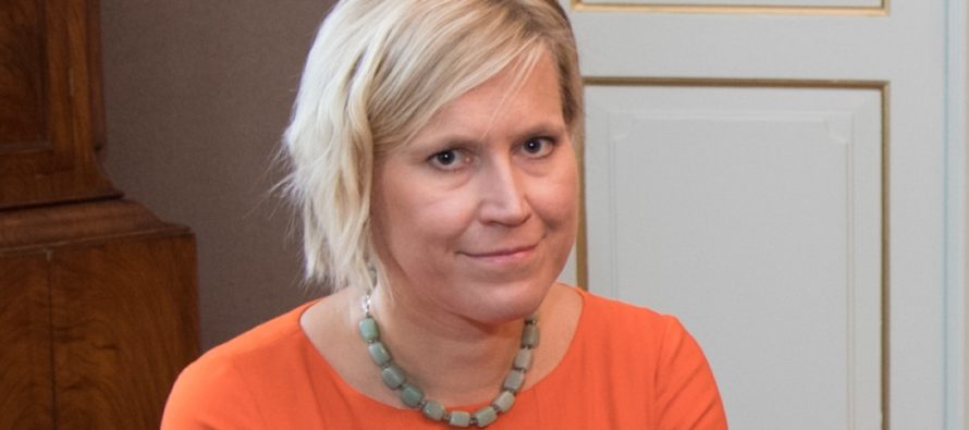Põhiseaduskomisjon: hoolekandeasutuste elanikke tuleb kohelda kodus elavate eakatega võrdselt